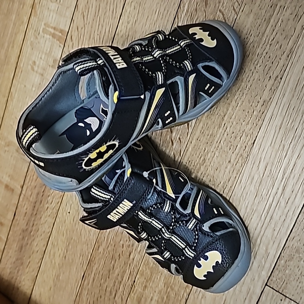 NIB Batman Trekking Sandals Light-Up